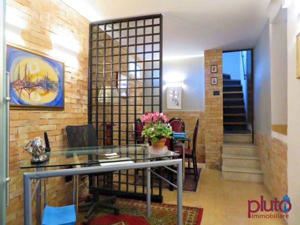 ufficio in vendita a Messina in zona Centro Storico