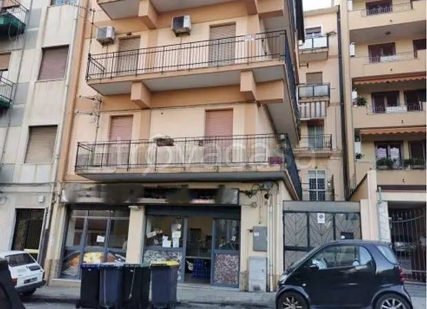 negozio in vendita a Messina