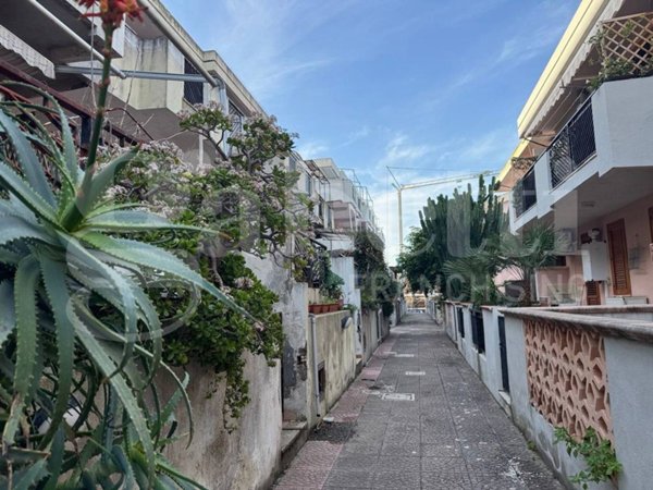 casa indipendente in vendita a Messina in zona Rodia