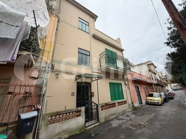 casa indipendente in vendita a Messina