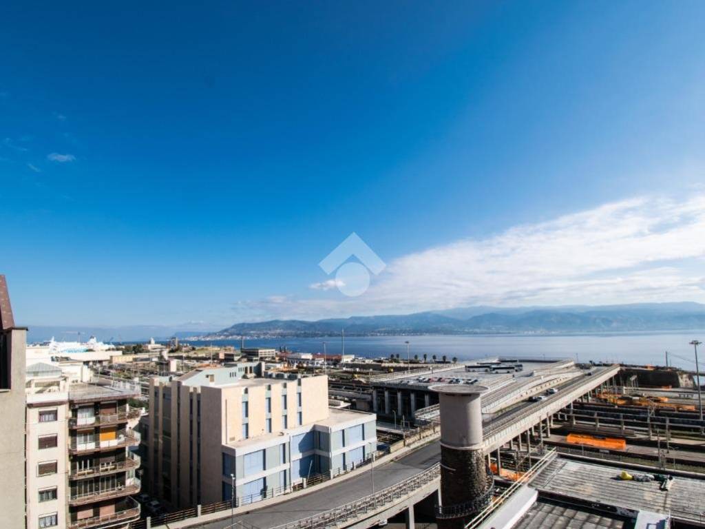 appartamento in vendita a Messina in zona Centro Storico