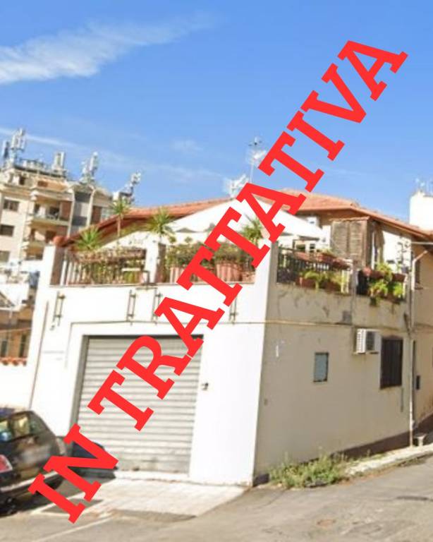 negozio in vendita a Messina in zona Centro Storico