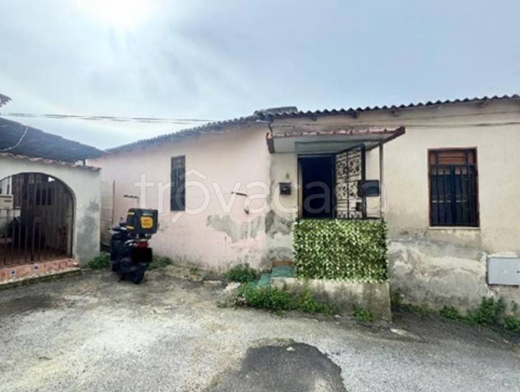casa indipendente in vendita a Messina in zona Curcuraci
