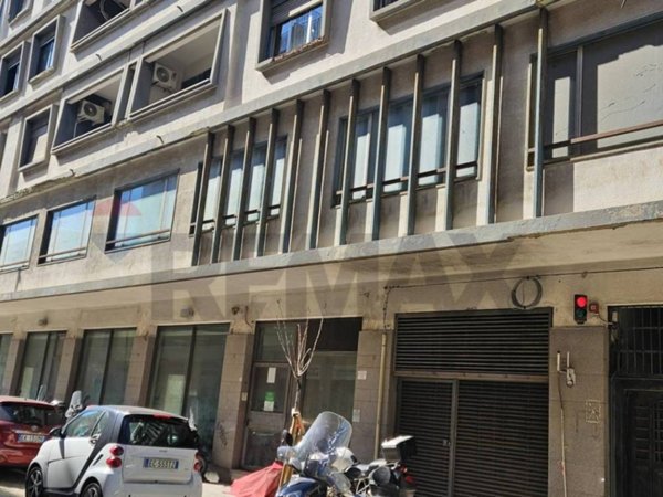 negozio in vendita a Messina in zona Centro Storico