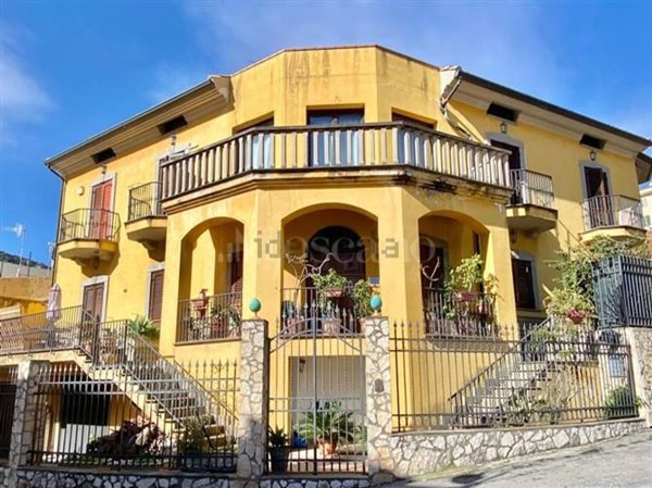 casa indipendente in vendita a Messina in zona Camaro