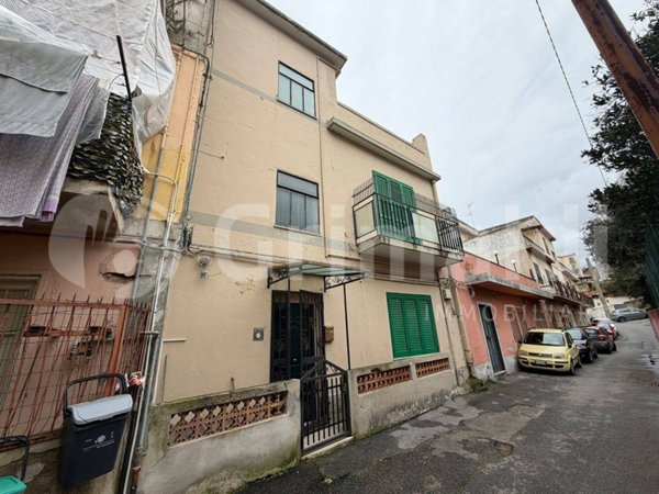 casa indipendente in vendita a Messina