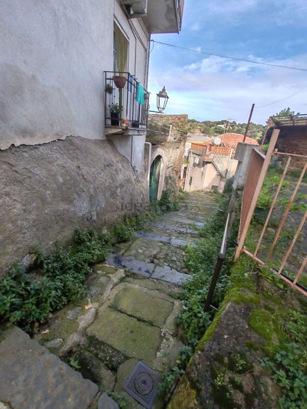 casa indipendente in vendita a Messina