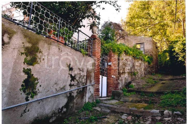 casa indipendente in vendita a Messina