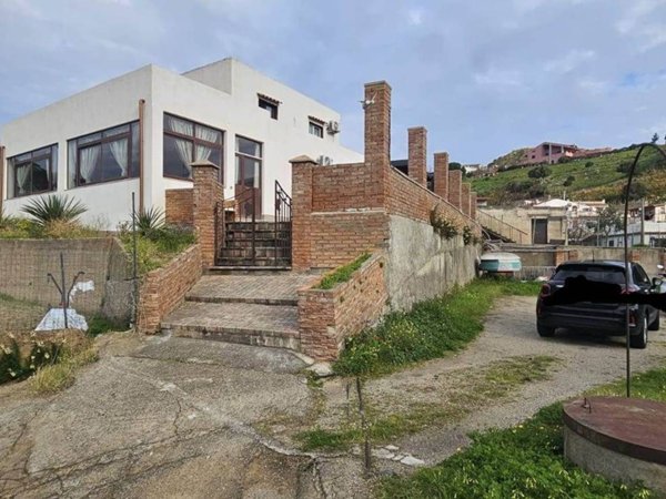 casa indipendente in vendita a Messina in zona Salice