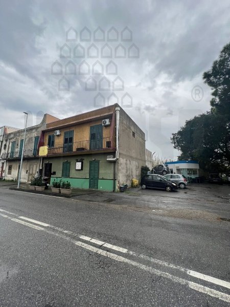 casa indipendente in vendita a Messina in zona Torre Faro