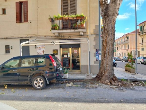 negozio in vendita a Messina