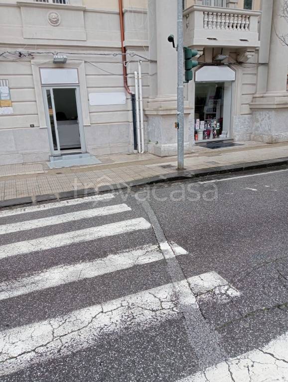 negozio in vendita a Messina