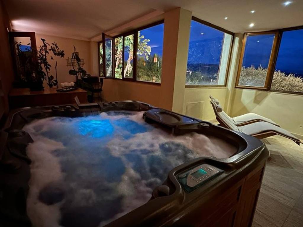 negozio in vendita a Messina in zona Ganzirri