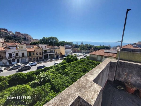 appartamento in vendita a Messina in zona Camaro