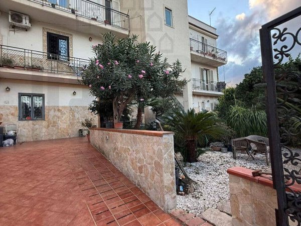 casa indipendente in vendita a Messina in zona Centro Storico