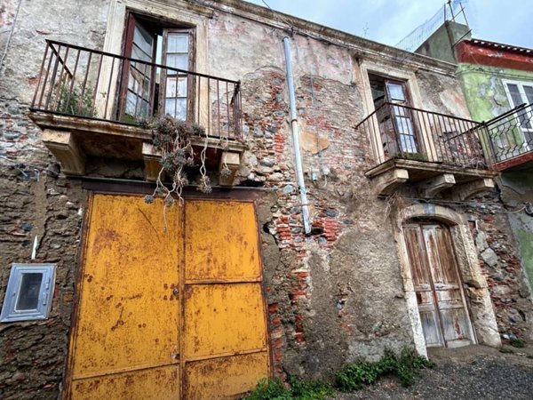 appartamento in vendita a Messina in zona Galati / Mili San Marco