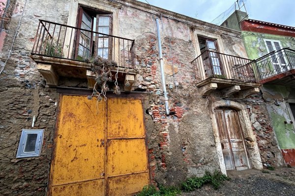 appartamento in vendita a Messina in zona Galati / Mili San Marco