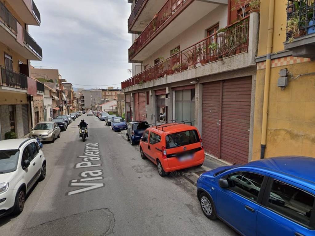 negozio in vendita a Messina in zona Santissima Annunziata