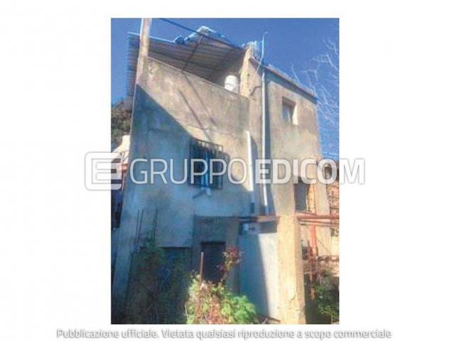 casa indipendente in vendita a Messina in zona Gesso
