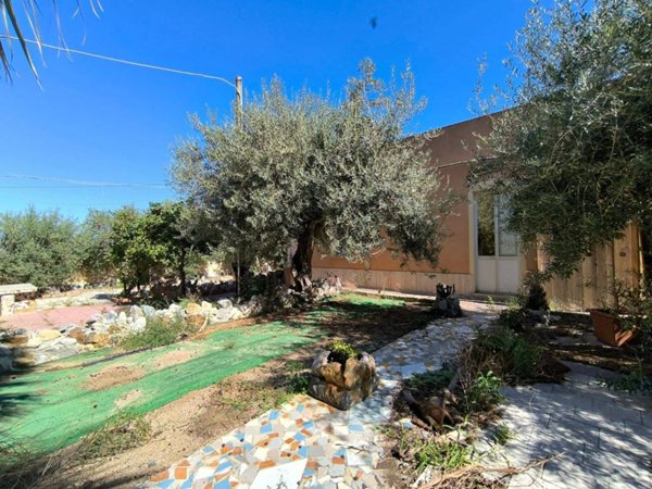 casa indipendente in vendita a Messina in zona Spartà