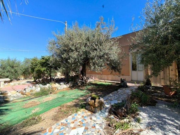 casa indipendente in vendita a Messina in zona Spartà