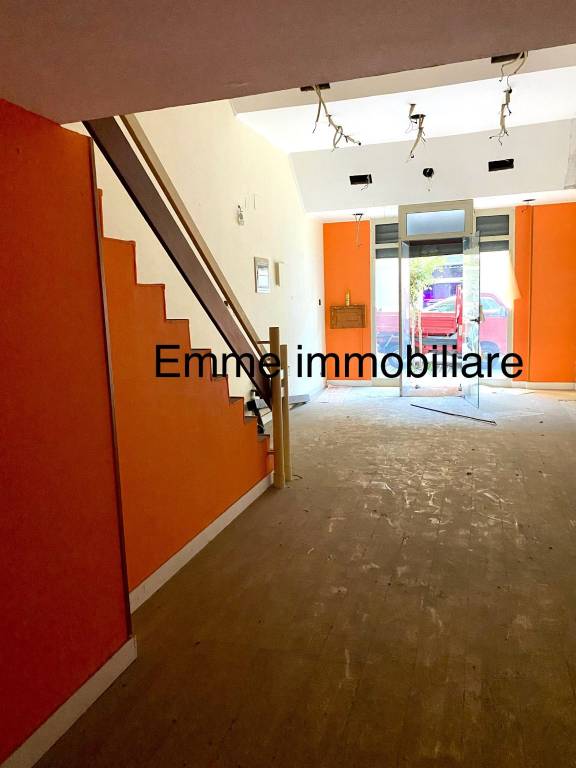 negozio in vendita a Messina in zona Centro Storico