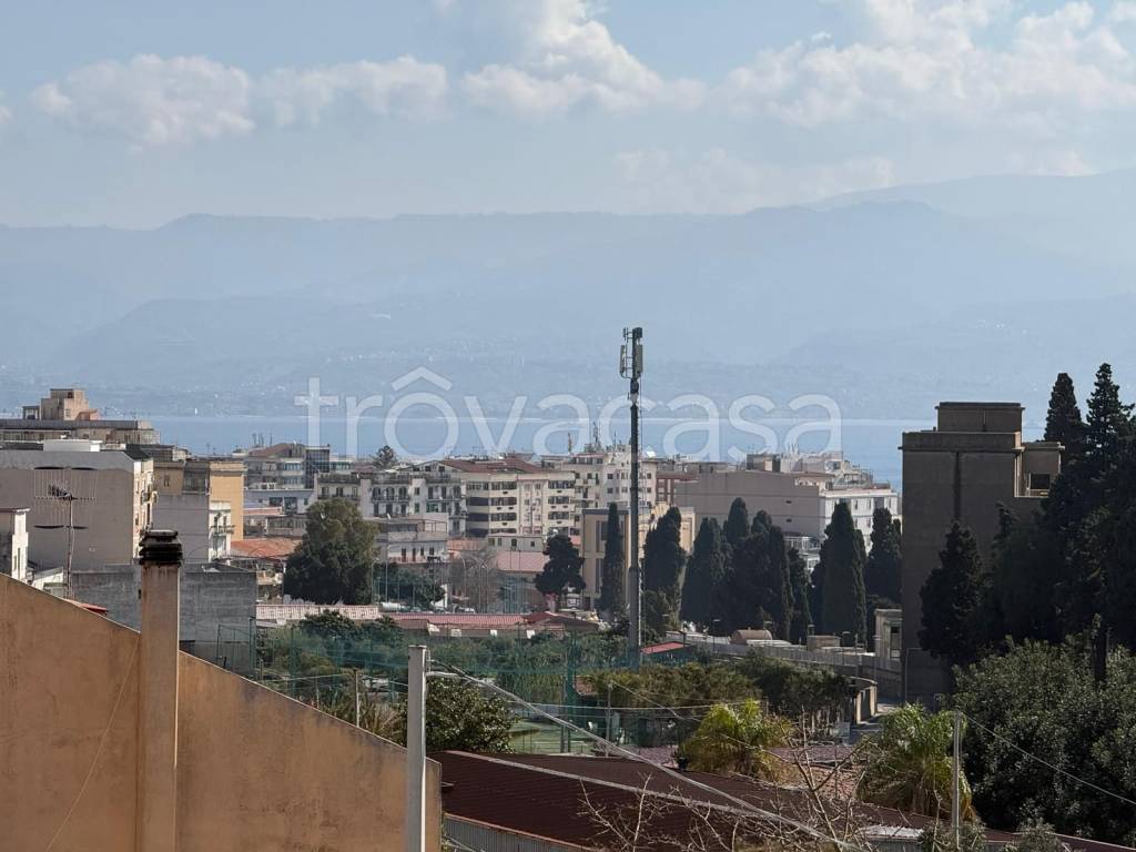 appartamento in vendita a Messina in zona Gazzi