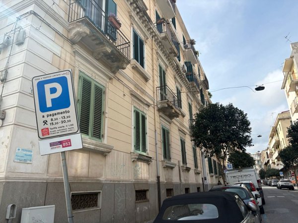 locale di sgombero in vendita a Messina in zona Centro Storico