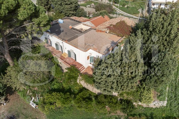 casa indipendente in vendita a Messina