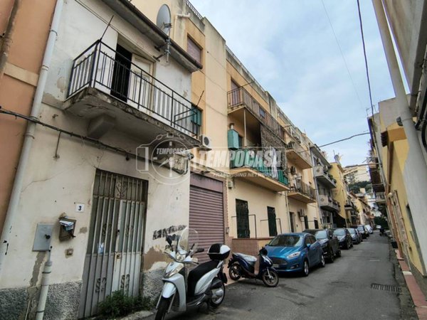 appartamento in vendita a Messina in zona Gazzi