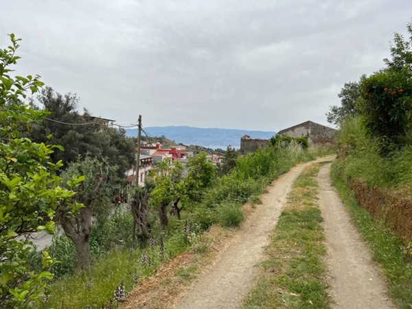 casa indipendente in vendita a Messina in zona Larderia