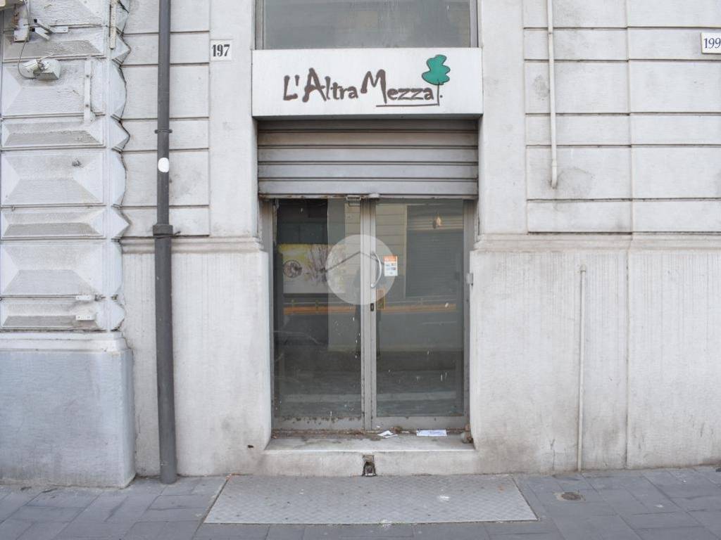 negozio in vendita a Messina in zona Centro Storico