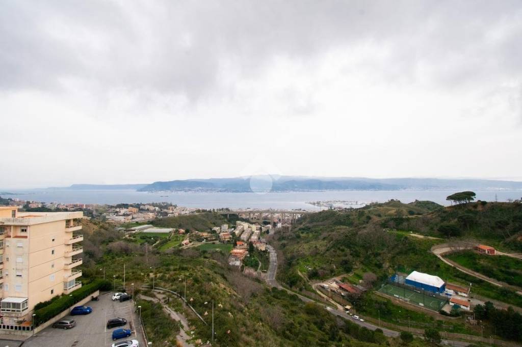 appartamento in vendita a Messina in zona Camaro