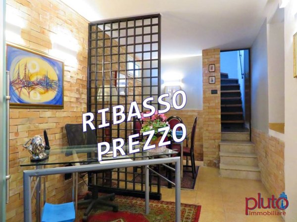 ufficio in vendita a Messina in zona Centro Storico