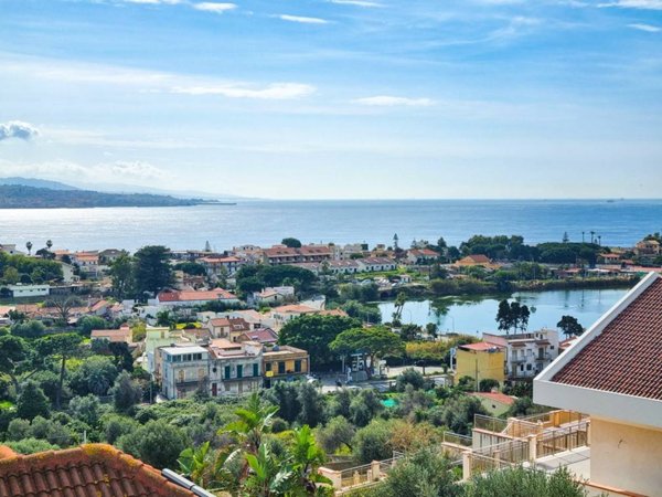 casa indipendente in vendita a Messina in zona Ganzirri