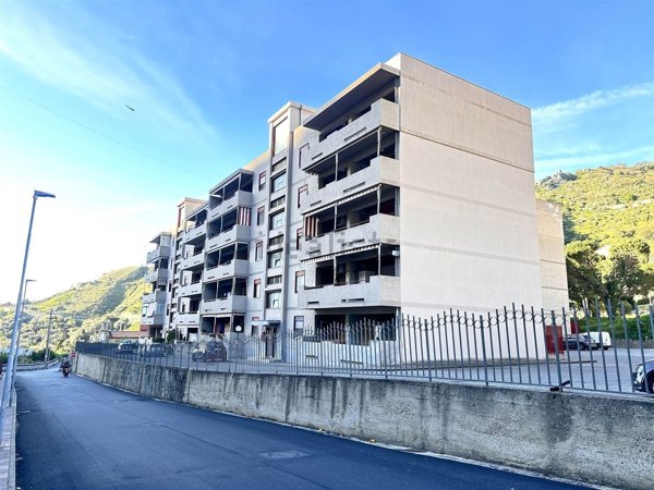 appartamento in vendita a Messina in zona Santa Margherita