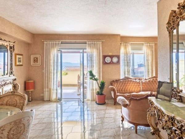 appartamento in vendita a Messina in zona Santissima Annunziata