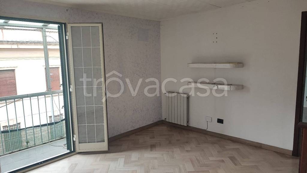 locale di sgombero in vendita a Messina in zona Camaro