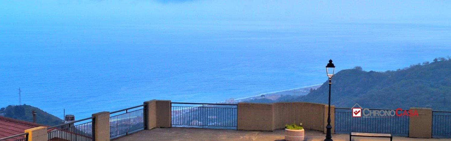 casa semindipendente in vendita a Messina