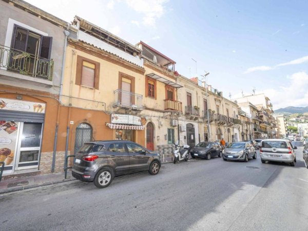 casa indipendente in vendita a Messina in zona Gazzi
