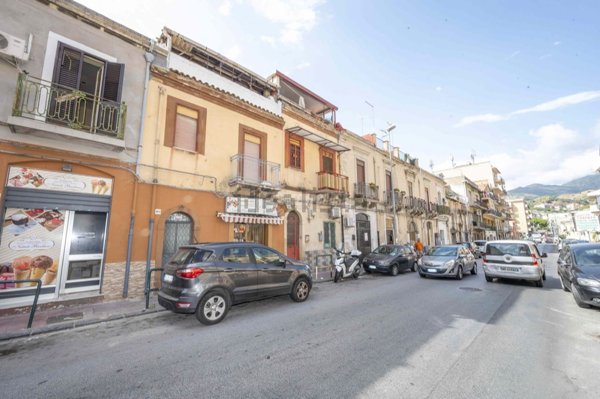 casa indipendente in vendita a Messina in zona Gazzi