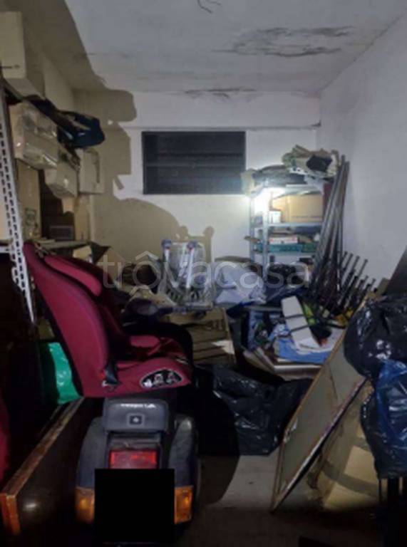 locale commerciale in vendita a Messina