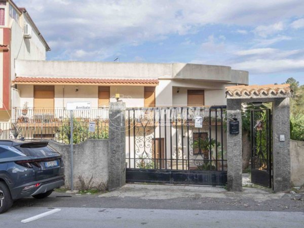 appartamento in vendita a Messina in zona Camaro