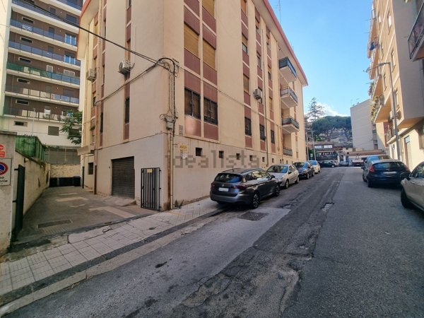 appartamento in vendita a Messina in zona Centro Storico