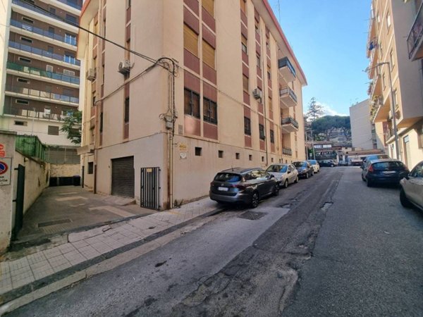 appartamento in vendita a Messina in zona Centro Storico