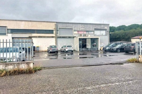 capannone in vendita a Messina in zona Tremestieri