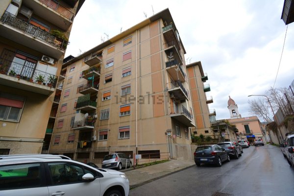 appartamento in vendita a Messina in zona Gazzi