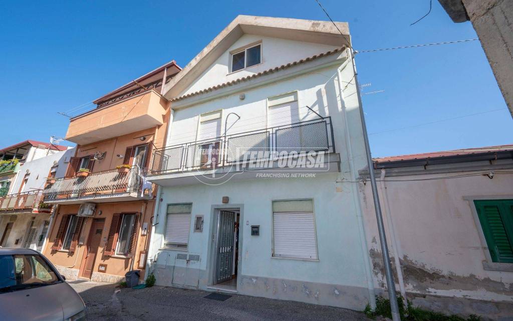 appartamento in vendita a Messina in zona Faro Superiore