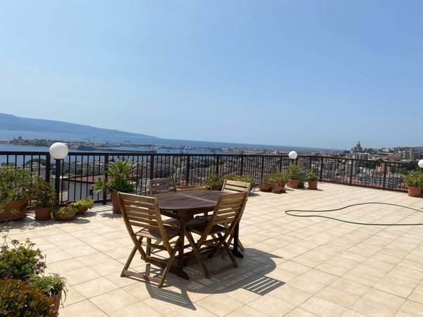 appartamento in vendita a Messina in zona Paradiso