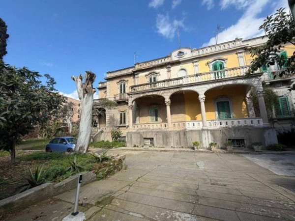 casa indipendente in vendita a Messina